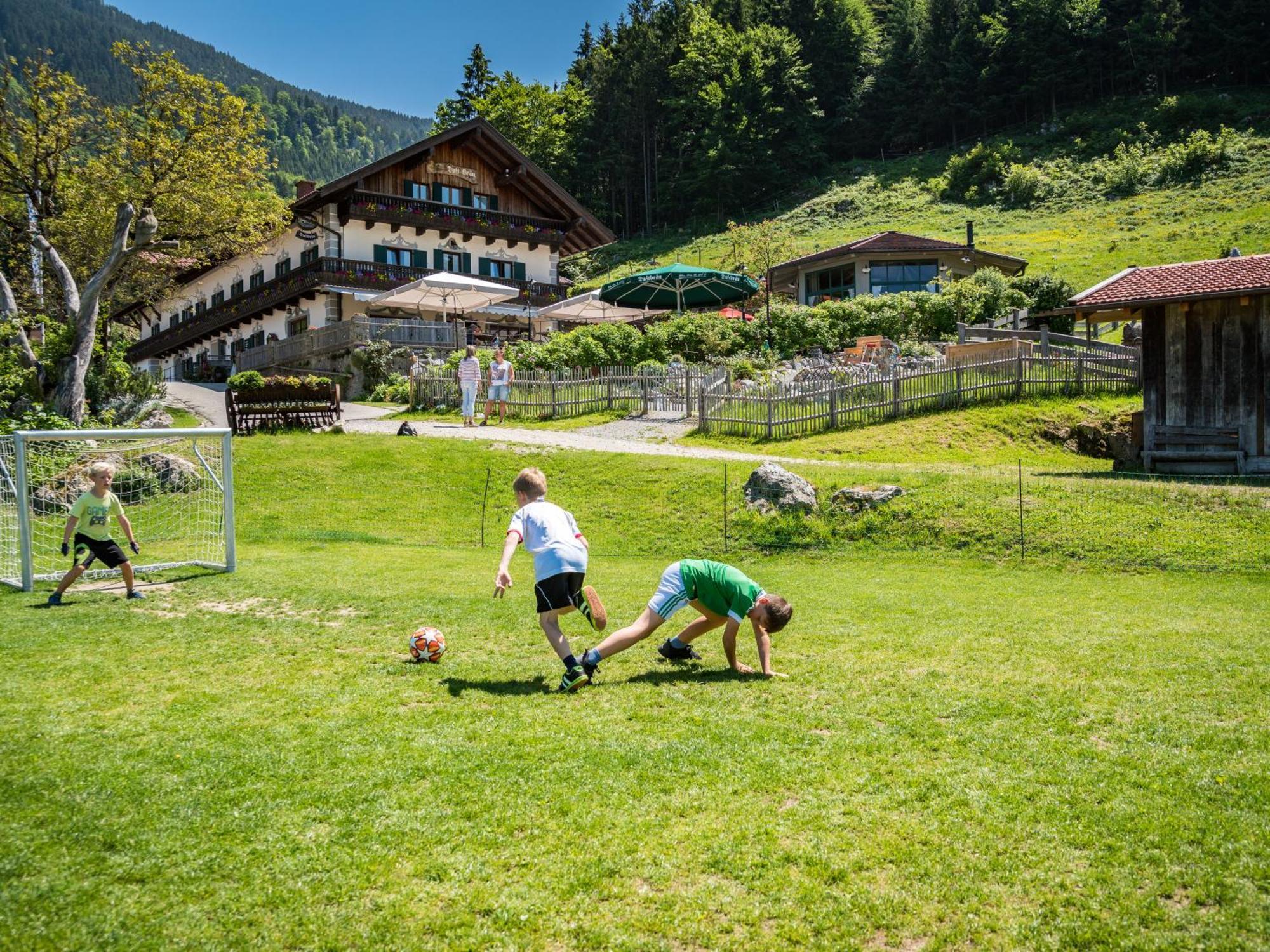 Berggasthof Hotel Duftbraeu I Ruhige Alleinlage I Mitten Im Gruenen Samerberg Exterior foto